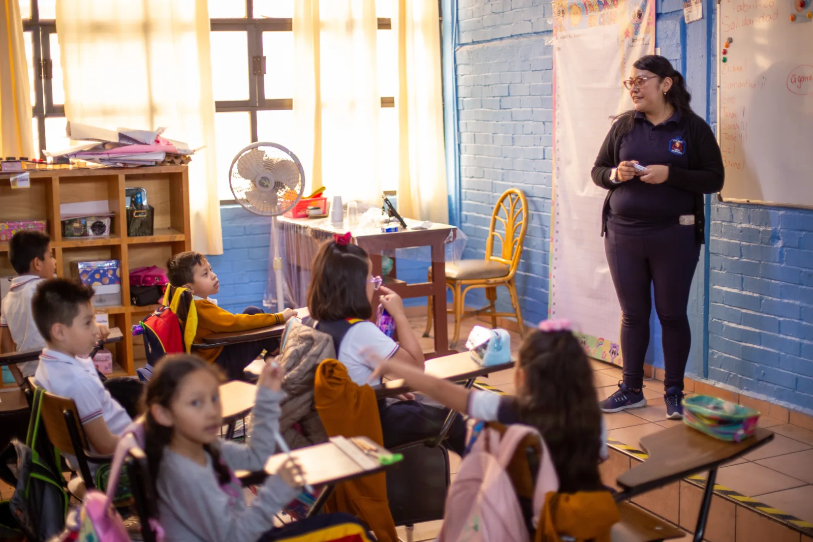 Alumnos de primaria en clase